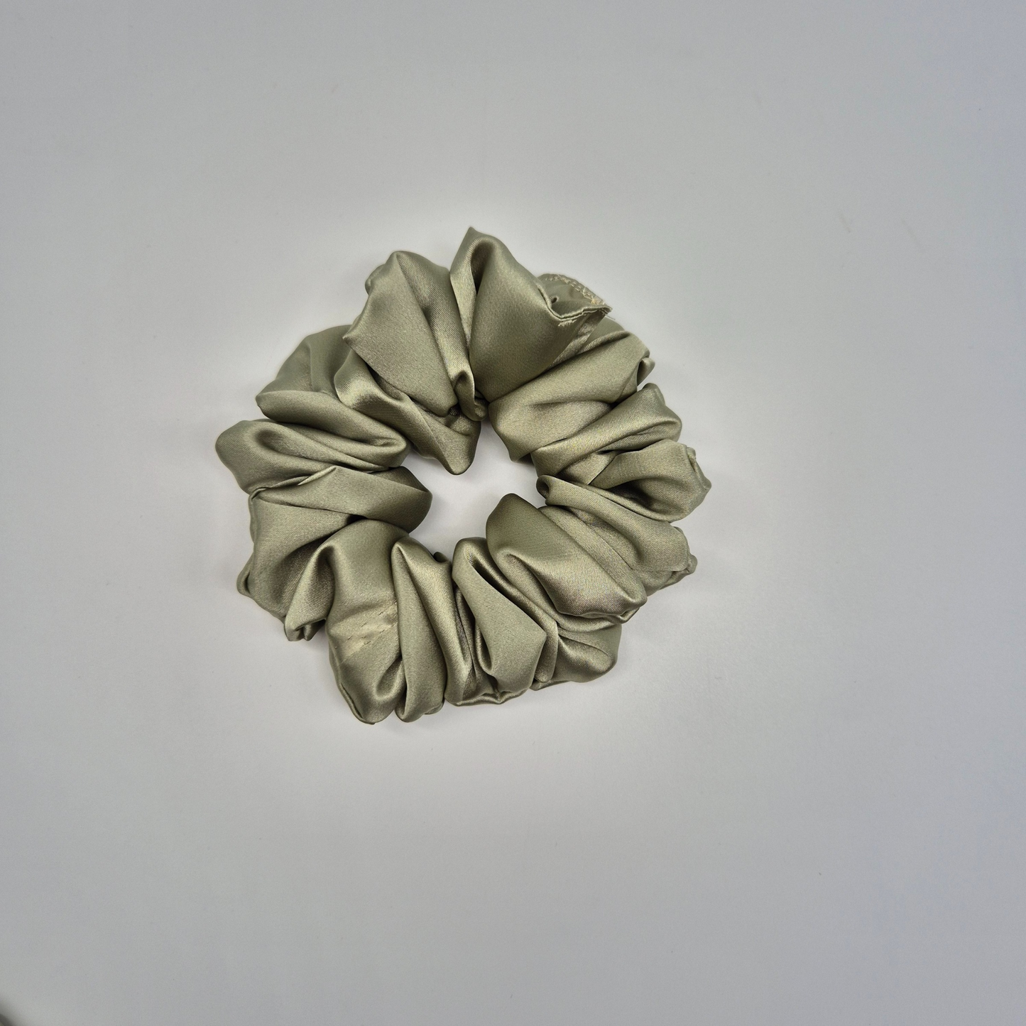 Satin Scrunchies- Altgrün