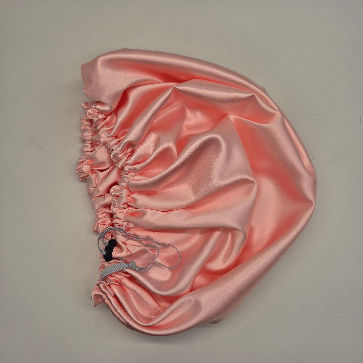 Verstellbare Schlafhaube aus Satin- Blush